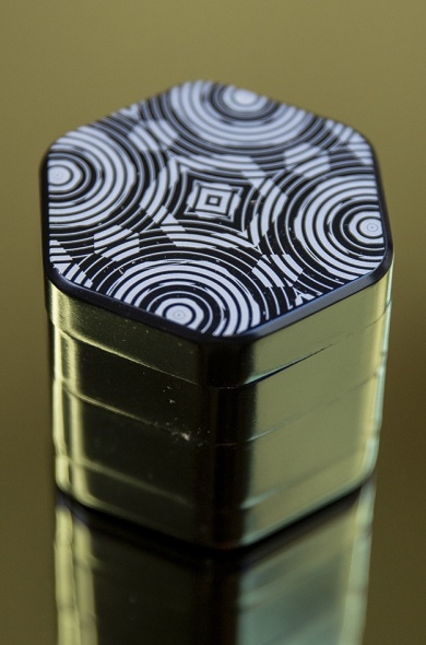 grinders_noir_pattern