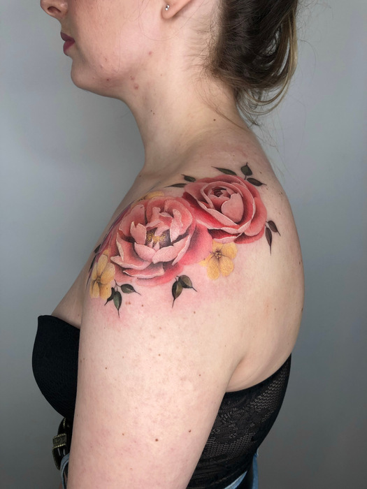 19_-_kiratattoist_realism_flowers_color_neotraditional